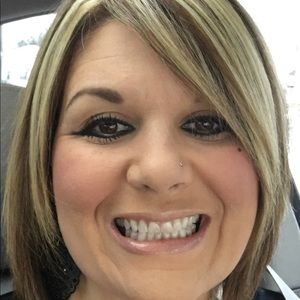 Meet your Posher, Danica